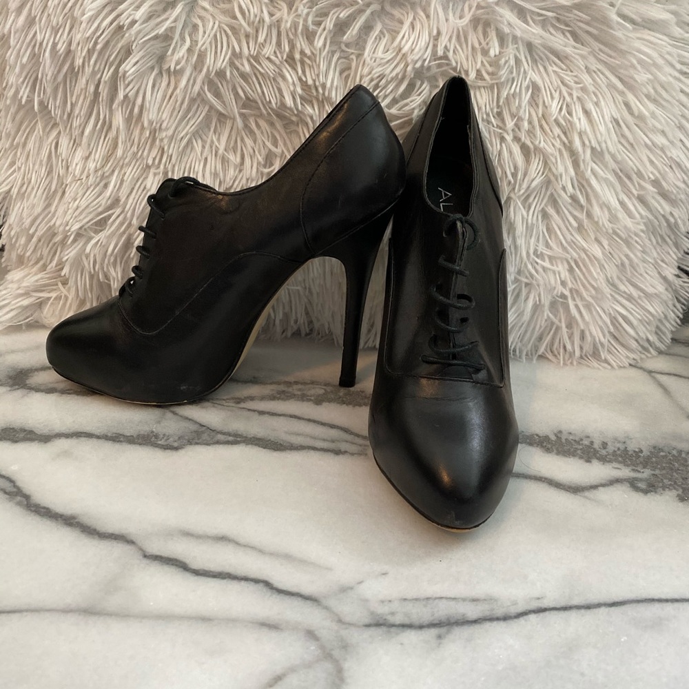 Aldo black shoes